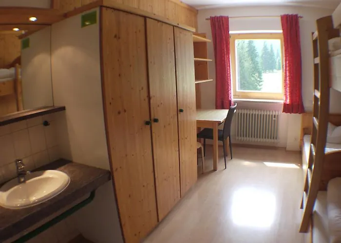 Marburger Haus Hirschegg Rein