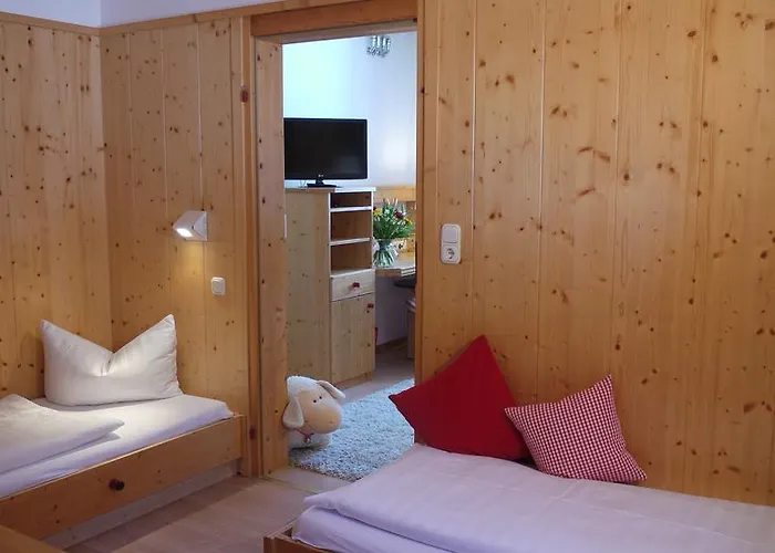 بيت شباب Marburger Haus *